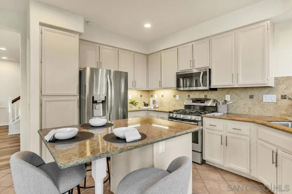 18910 Caminito Cantilena 10, San Diego, California 92128 home-pic-18