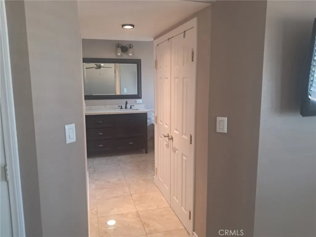 1609 Silvia, Lancaster, California 93535 home-pic-17