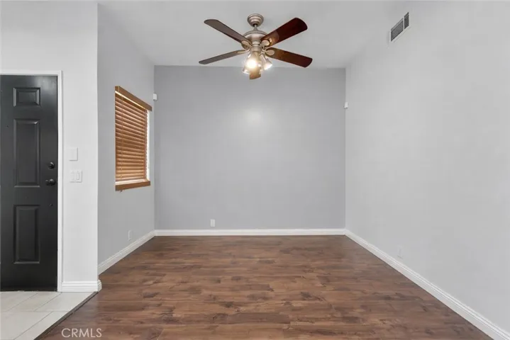 VIRTUAL EMPTY ENTERTAINMENT AREA