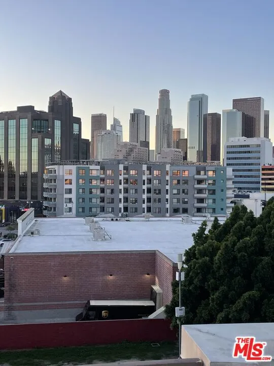 ROOFTOP VIEW