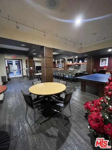 SPORTS CAFE