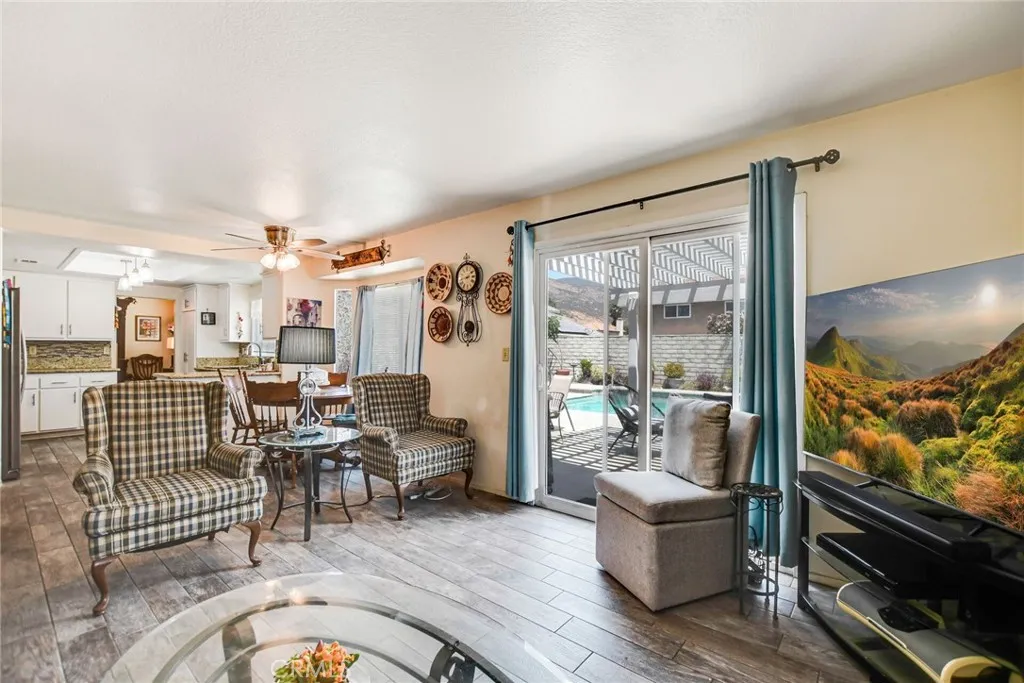 5537 Western, San Bernardino, California 92407 home-pic-16