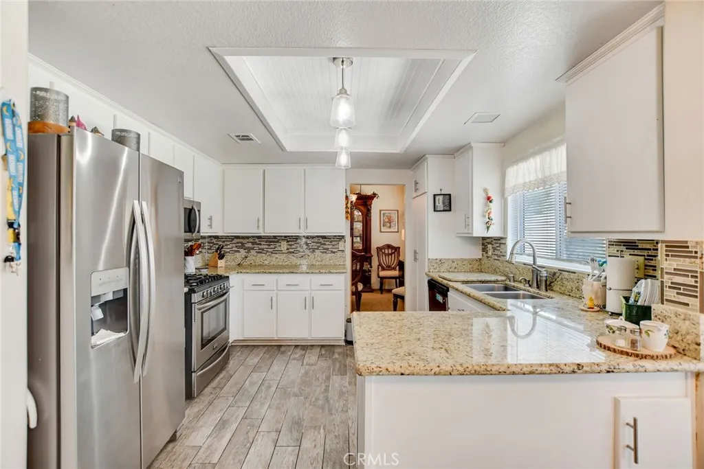 5537 Western, San Bernardino, California 92407 home-pic-13