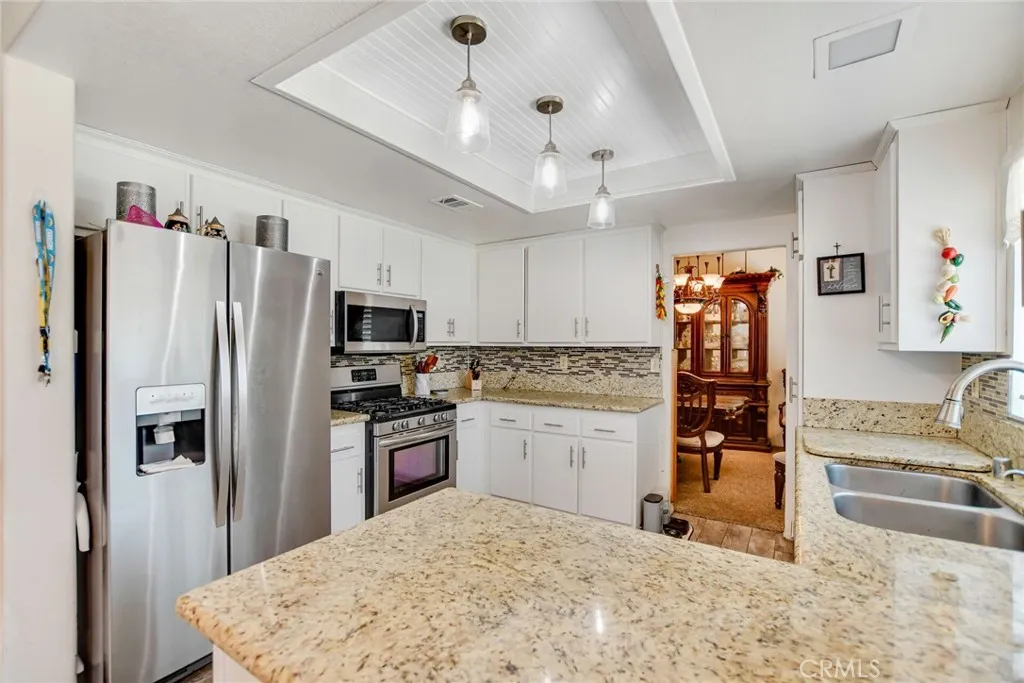 5537 Western, San Bernardino, California 92407 home-pic-12