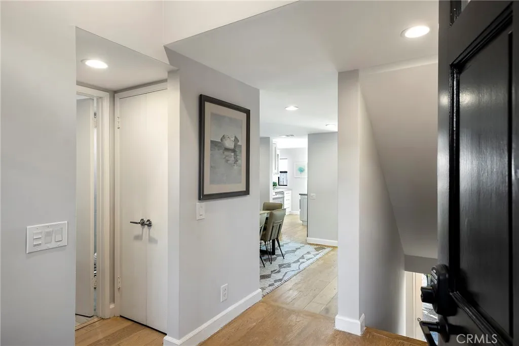 1077 Tia Juana, Laguna Beach, California 92651 home-pic-11