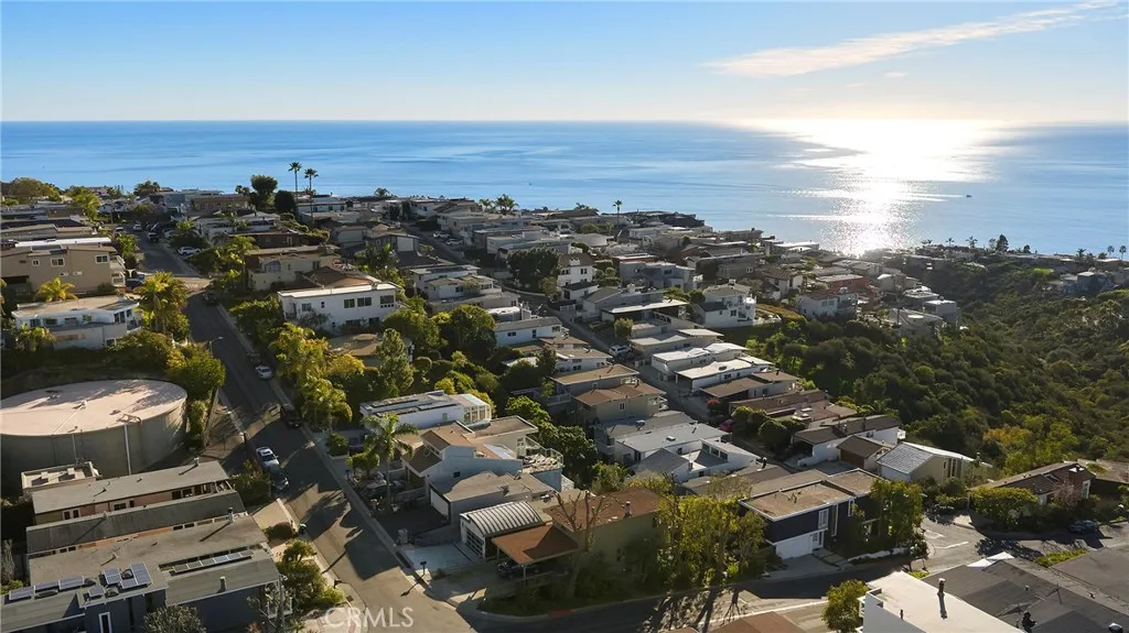 1077 Tia Juana, Laguna Beach, California 92651 home-pic-47