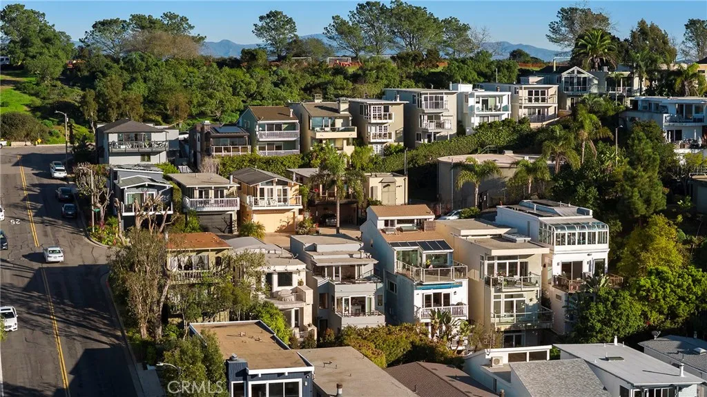 1077 Tia Juana, Laguna Beach, California 92651 home-pic-4