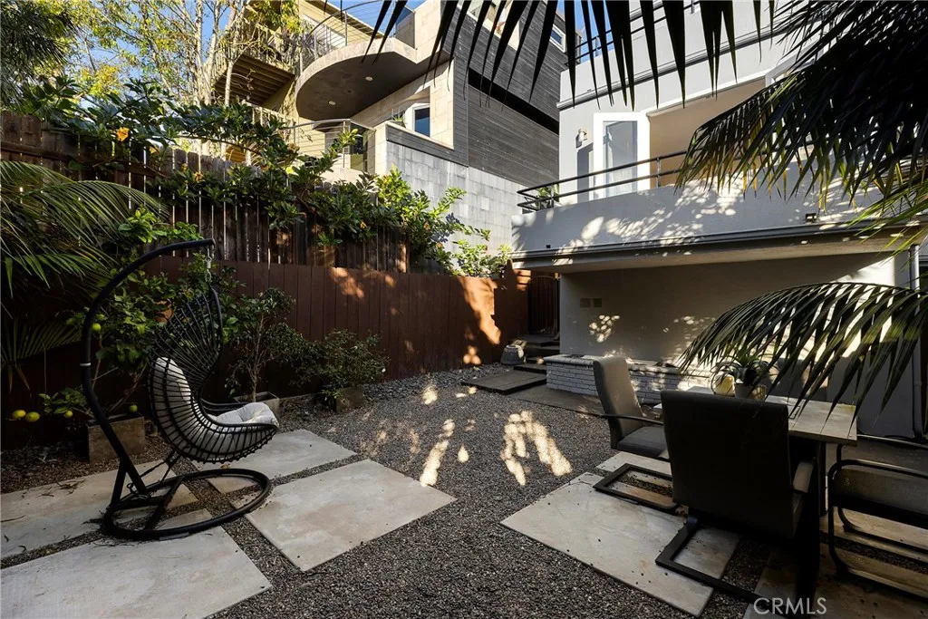 1077 Tia Juana, Laguna Beach, California 92651 home-pic-33