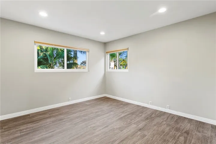 2nd floor bedroom