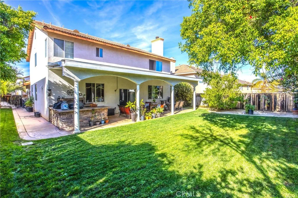 8470 Lindenhurst, Riverside, California 92508 home-pic-2