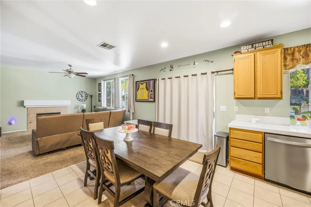 8470 Lindenhurst, Riverside, California 92508 home-pic-17