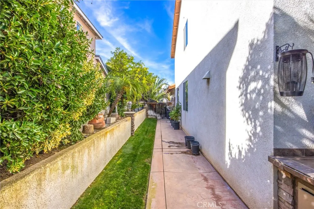 8470 Lindenhurst, Riverside, California 92508 home-pic-41