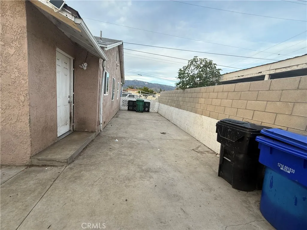 26079 9th, Highland, California 92346 home-pic-12