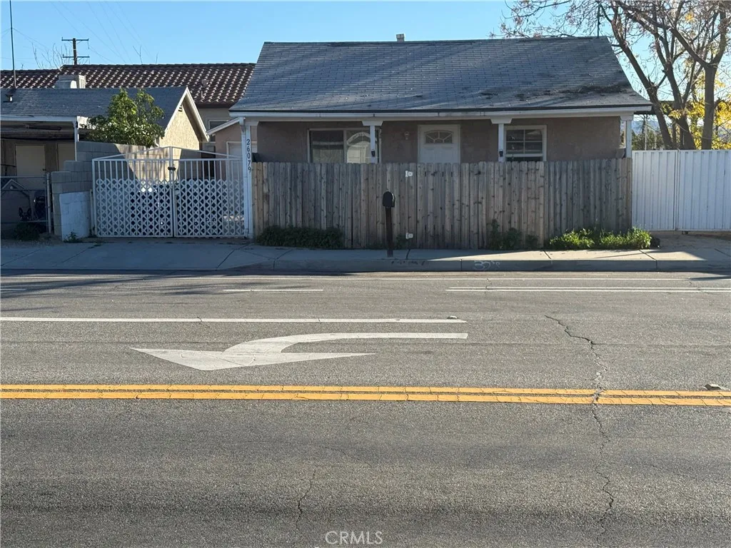 26079 9th, Highland, California 92346 home-pic-2