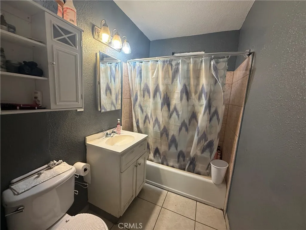 26079 9th, Highland, California 92346 home-pic-8