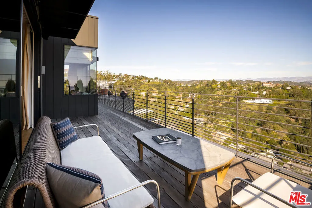 1030 Somera Road, Los Angeles, California 90077 home-pic-36