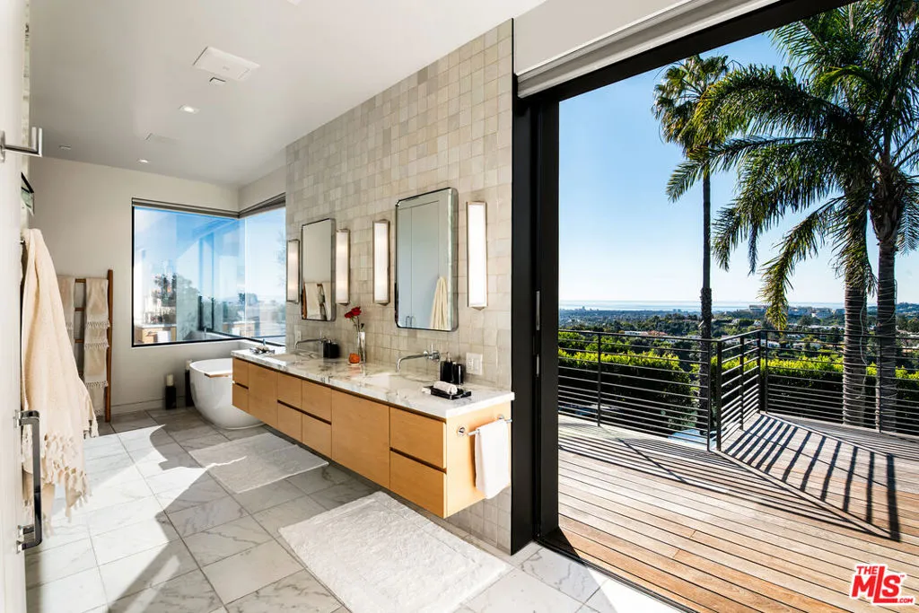 1030 Somera Road, Los Angeles, California 90077 home-pic-33