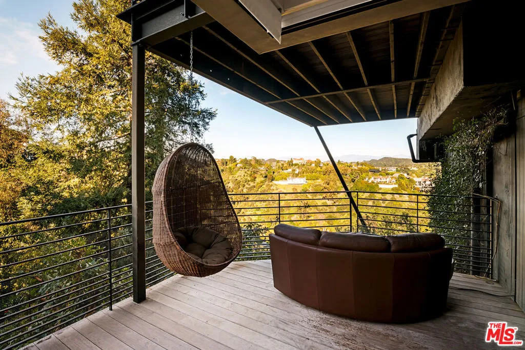 1030 Somera Road, Los Angeles, California 90077 home-pic-41