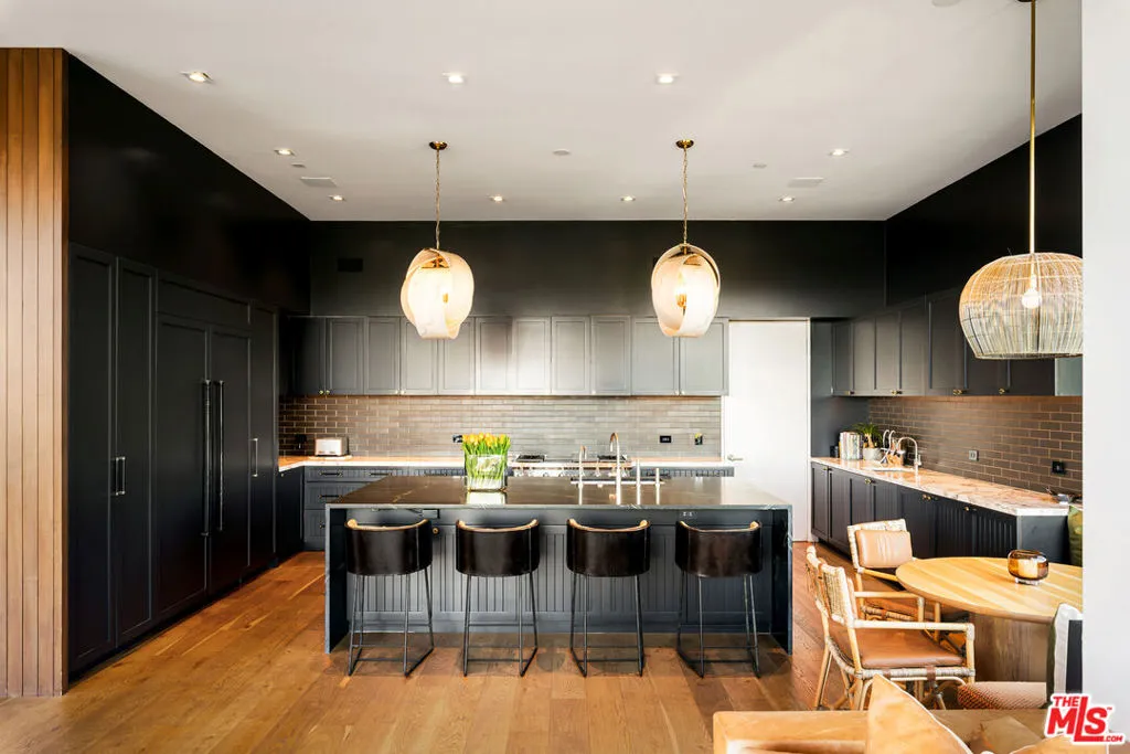 1030 Somera Road, Los Angeles, California 90077 home-pic-24
