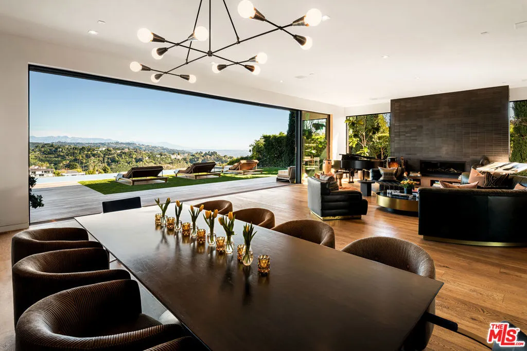 1030 Somera Road, Los Angeles, California 90077 home-pic-20