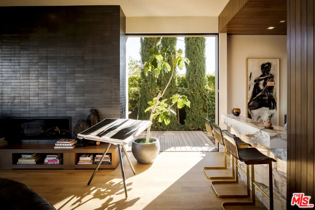 1030 Somera Road, Los Angeles, California 90077 home-pic-16