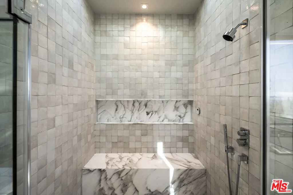 1030 Somera Road, Los Angeles, California 90077 home-pic-34