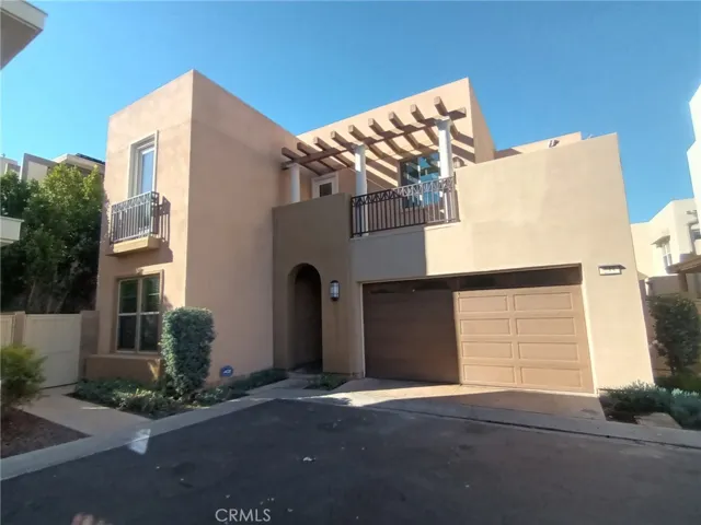 233 Radial, Irvine, California 92618