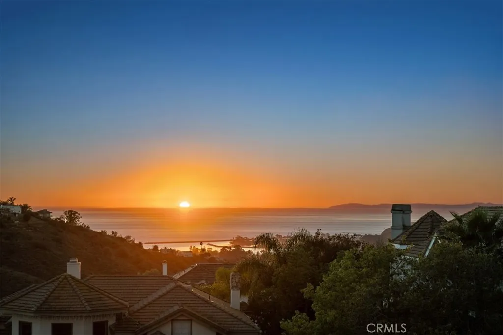 33791 Brandon Lane, San Juan Capistrano, California 92675 home-pic-1