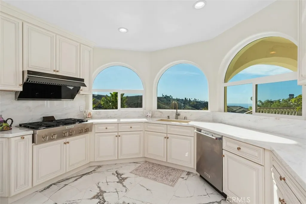 33791 Brandon Lane, San Juan Capistrano, California 92675 home-pic-23