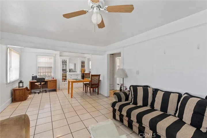 1036 W 107th, Los Angeles, California 90044