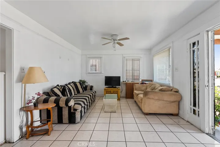 1036 W 107th, Los Angeles, California 90044