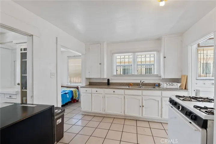 1036 W 107th, Los Angeles, California 90044