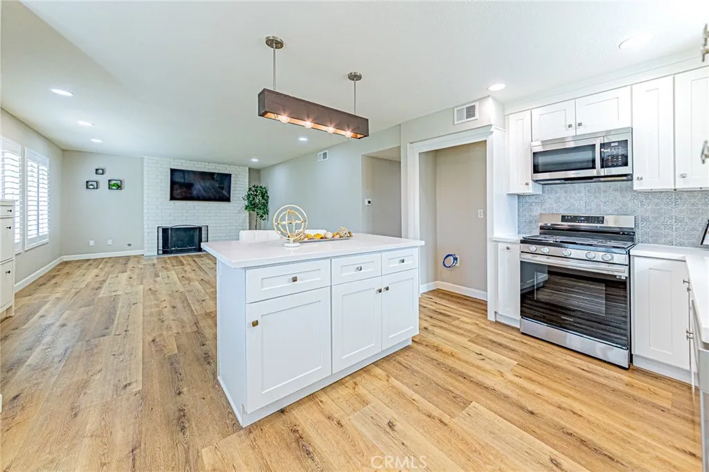 15510 Williams F, Tustin, California 92780 home-pic-12