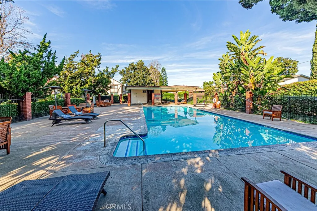 15510 Williams F, Tustin, California 92780 home-pic-31
