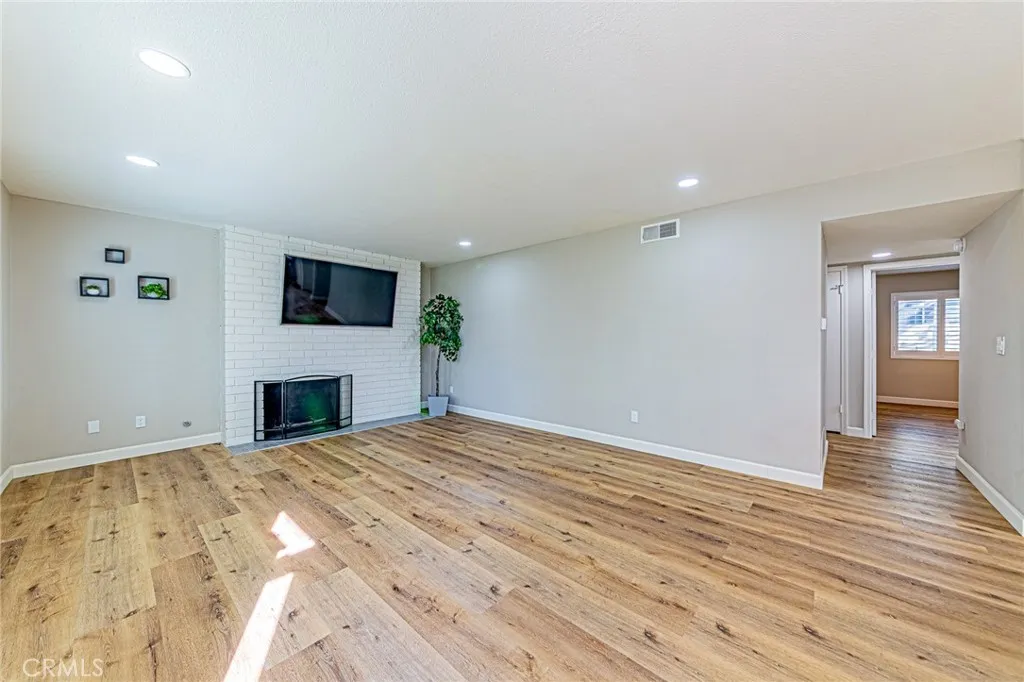 15510 Williams F, Tustin, California 92780 home-pic-9