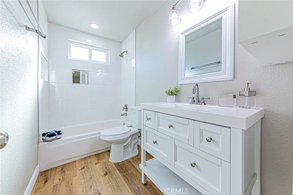 15510 Williams F, Tustin, California 92780 home-pic-19