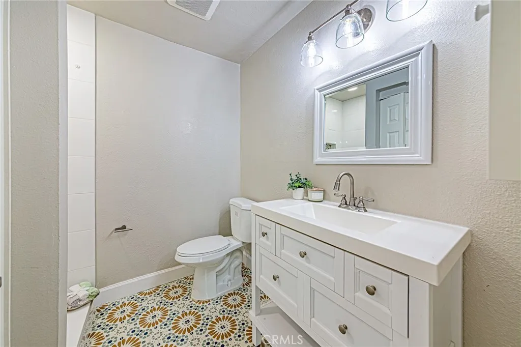 15510 Williams F, Tustin, California 92780 home-pic-20