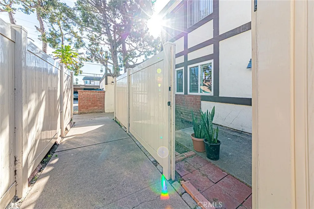 15510 Williams F, Tustin, California 92780 home-pic-25