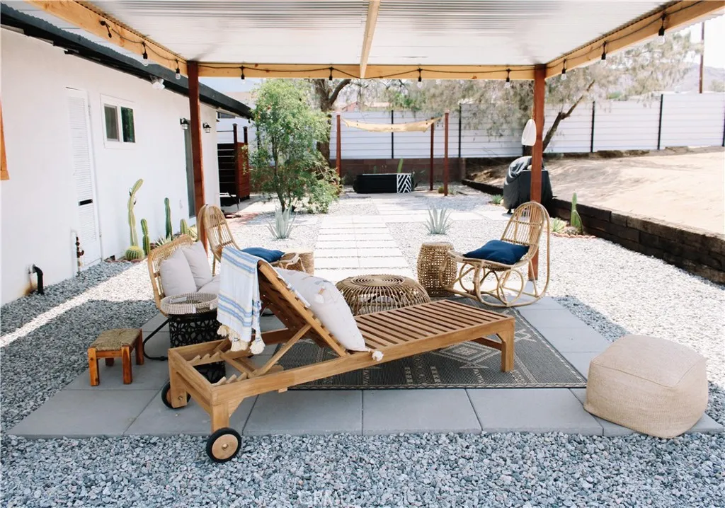 6884 Park Boulevard, Joshua Tree, California 92252 home-pic-32