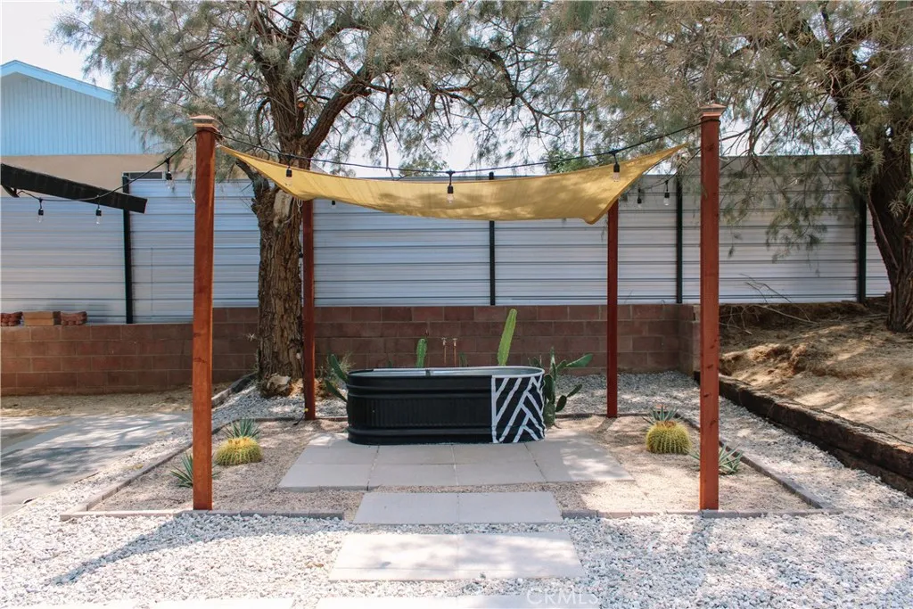 6884 Park Boulevard, Joshua Tree, California 92252 home-pic-36