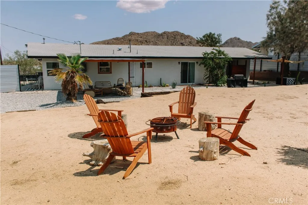 6884 Park Boulevard, Joshua Tree, California 92252 home-pic-43