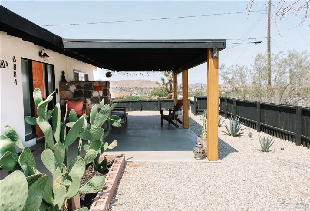 6884 Park Boulevard, Joshua Tree, California 92252 home-pic-52
