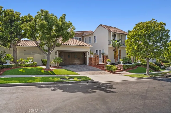 Crafted for seamless indoor-outdoor living, the home features 5 ensuite bedrooms, including a main-level guest suite with separate access, and 5.5 opulent baths, ensuring comfort and flexibility.