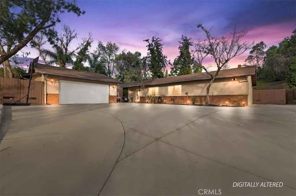 16930 Washington, Riverside, California 92504 home-pic-1