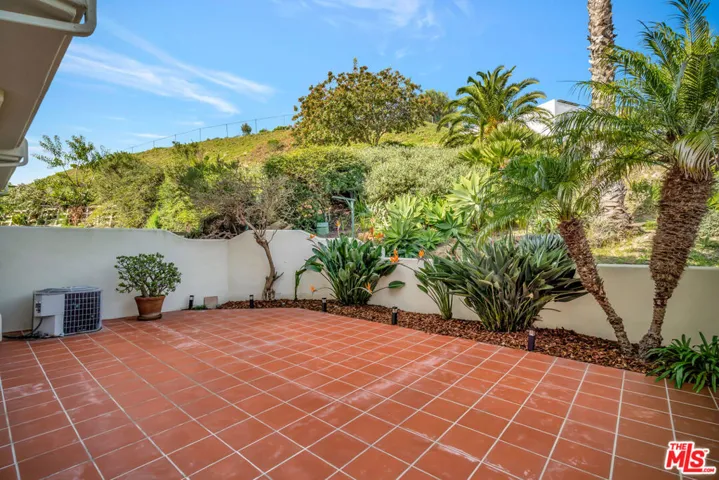 Patio privacy - no neighbors