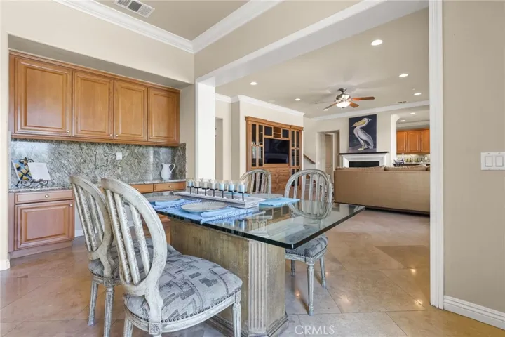 Large Breakfast area