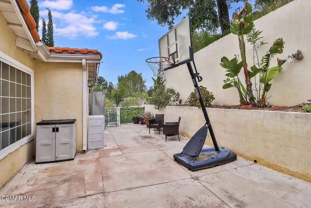 4120 Carrizal Road, Woodland Hills, California 91364 home-pic-36