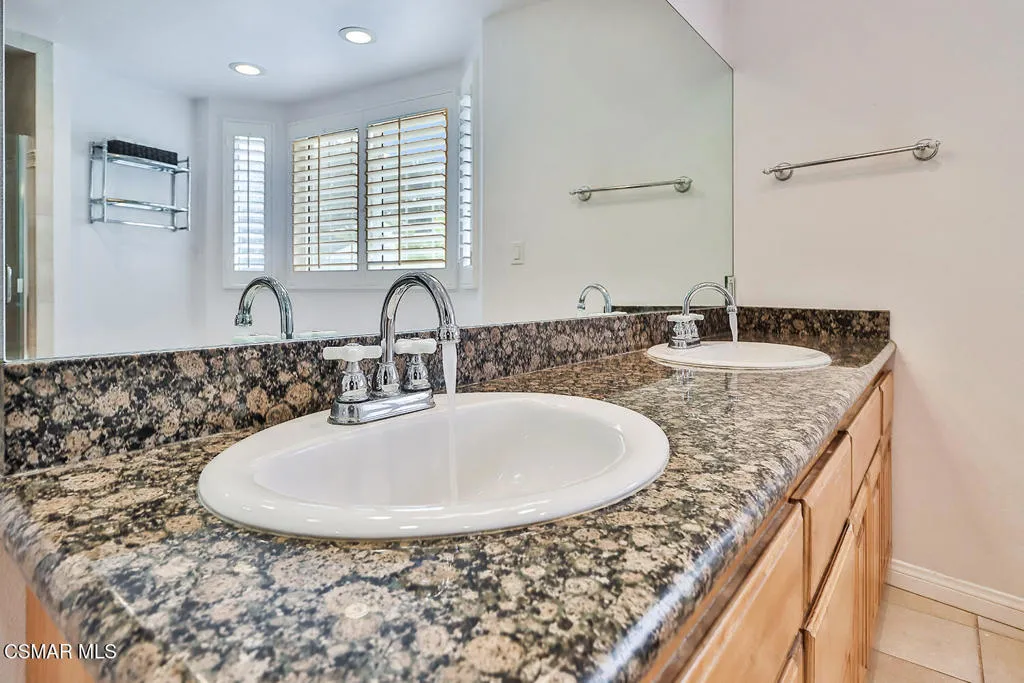 4120 Carrizal Road, Woodland Hills, California 91364 home-pic-35