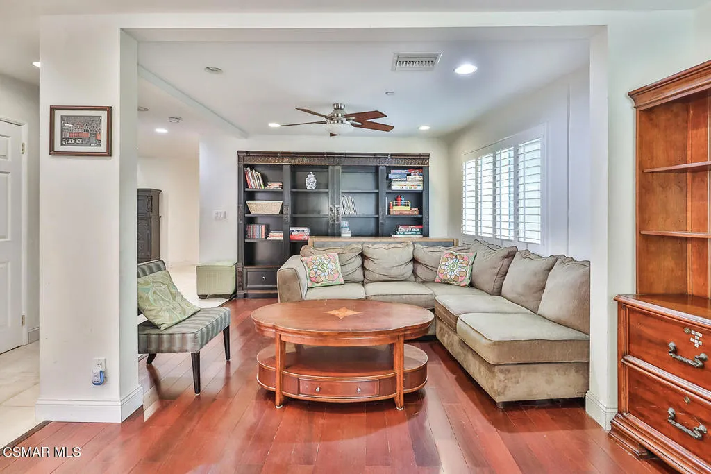 4120 Carrizal Road, Woodland Hills, California 91364 home-pic-8