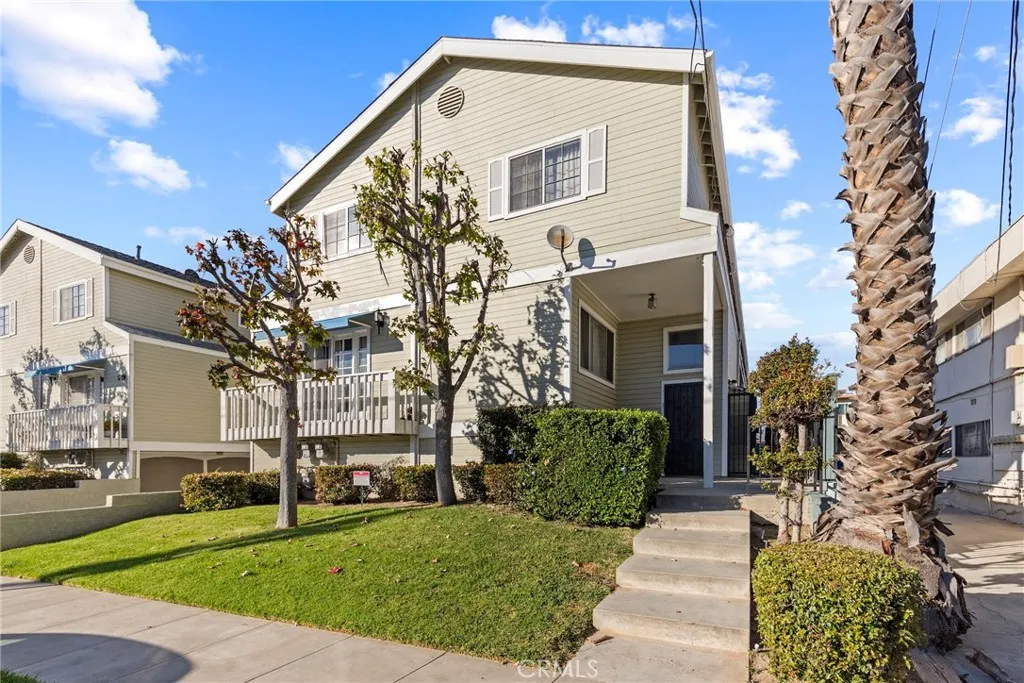 523 Manchester, Inglewood, California 90301 home-pic-1